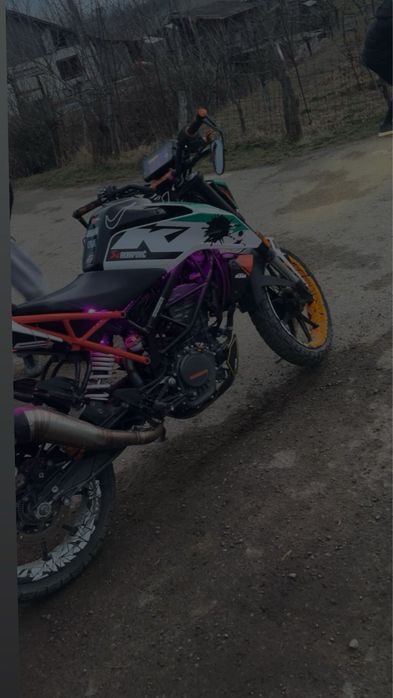 Vand KTM DUKE  125 cc!!!!