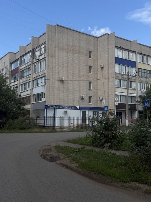 Продается 3-х комн.кв 1990 г за 15.7