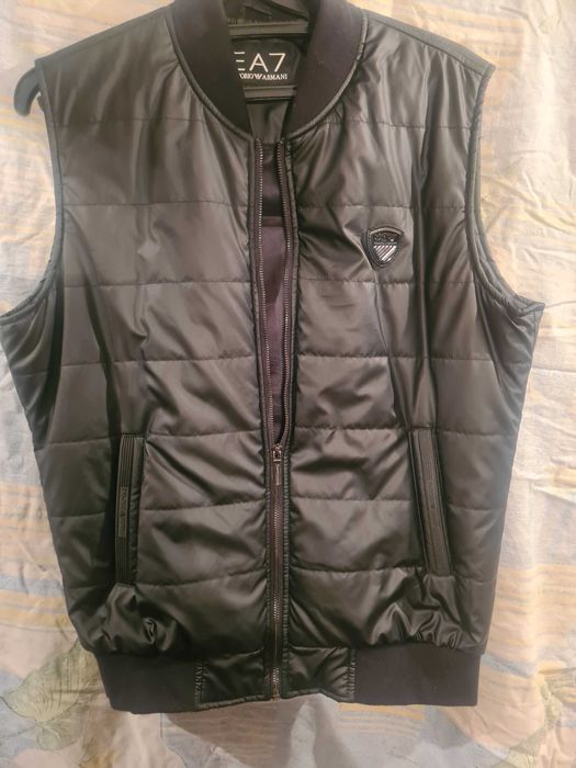 Продам безрукавку