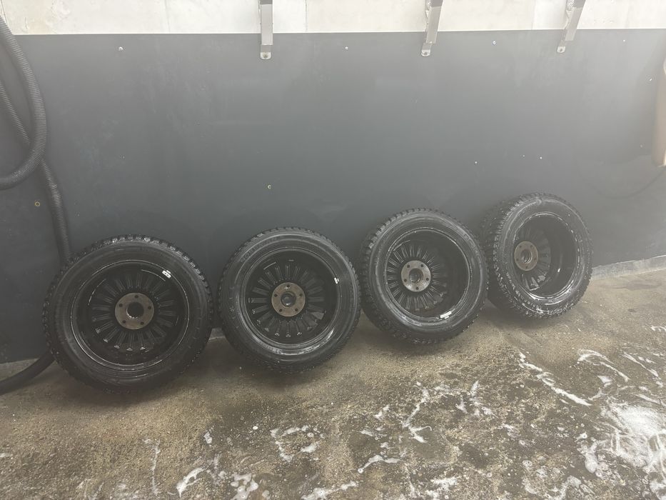 Диски с шинами R15 5.114’3