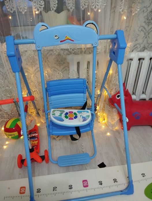 Продам качелю в отлично состояни