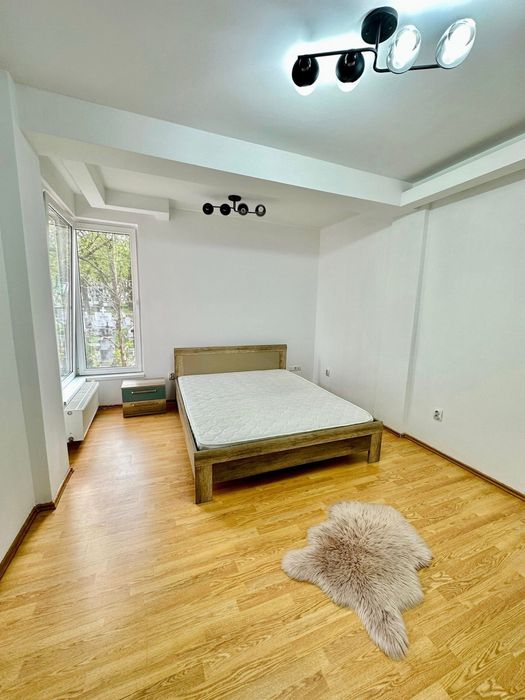 Inchiriez Apartament cu 2 camere zona Andrei Muresanu