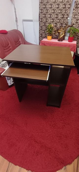 Birou wenge 150 lei!
