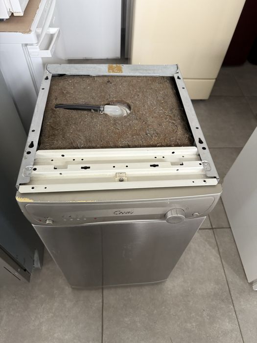 Съдомиялна за  вграждане Candy