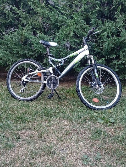 Bicicleta full suspention cyco, roti 24'