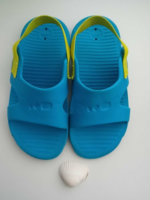 Детски джапанки с ластик от Decathlon, номер 29 и 30