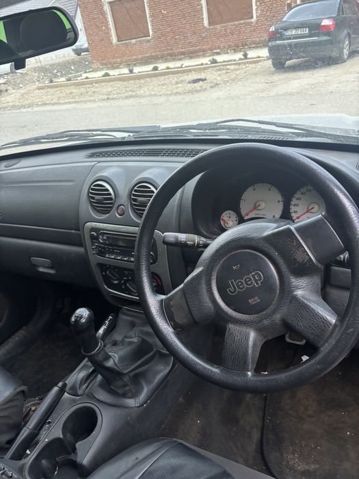 Jeep cherokee 2.5 manual