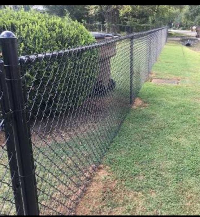 Garduri din plasa  si beton