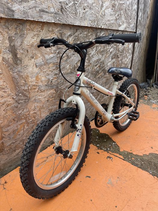 Bicicleta copii noodland charm roti 18”