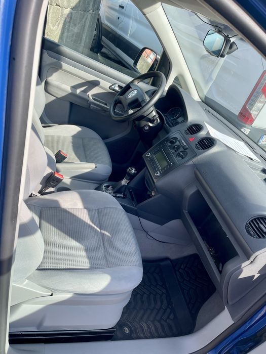 Volkswagen Caddy 2007 5 locuri