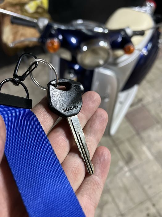 Продам Suzuki VERDE