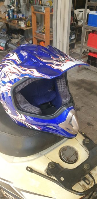 Шлем каска кроссовая