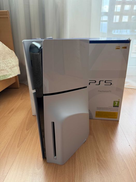 PlayStation 5 Slim 1TB + Disk Drive + 2 игри | Отличен комплект Sony | Mortal Kombat RDR