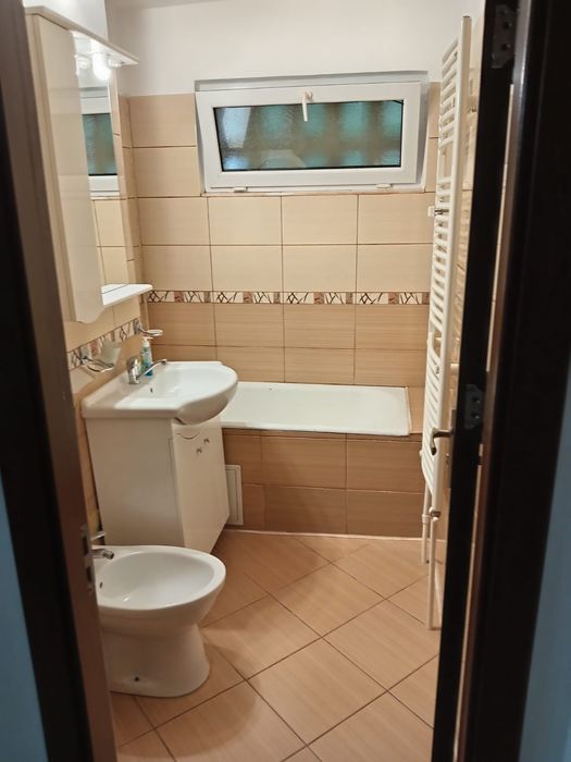Apartament de inchiriat