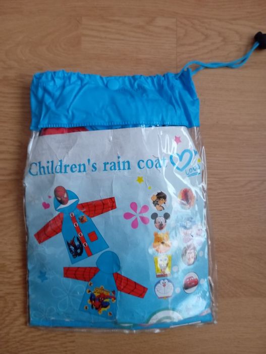 Детски дъждобран на Спайдърмен