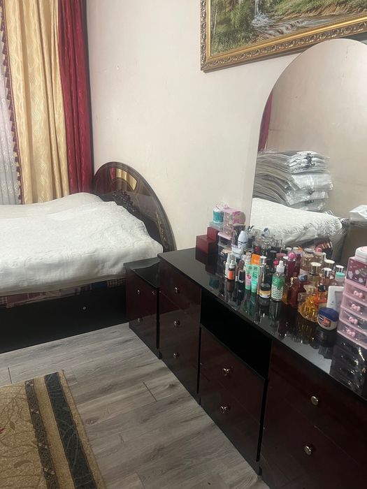 Продается спальный гарнитур Роза