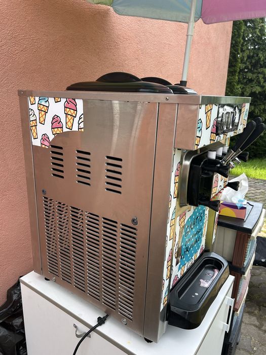 Aparat / masina  de inghetata 220w