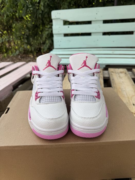 Nike Jordan 4 Pink Oreo (marimi: 36,37,5;38,39)