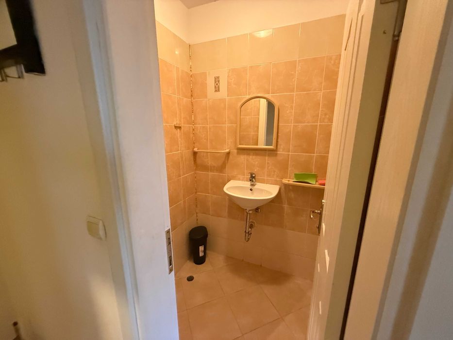 Дава се под наем Тристаен апартамент в София, Хиподрума - 110 кв.м за 800 € - Снимка #9