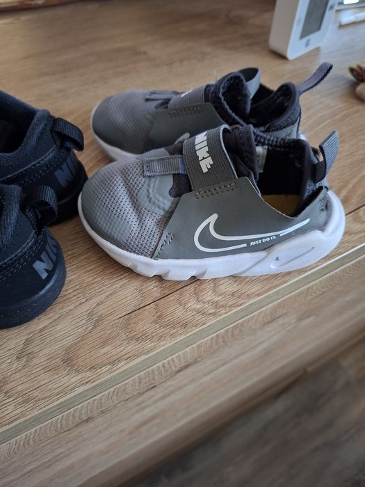 Маратонки  nike 21  22