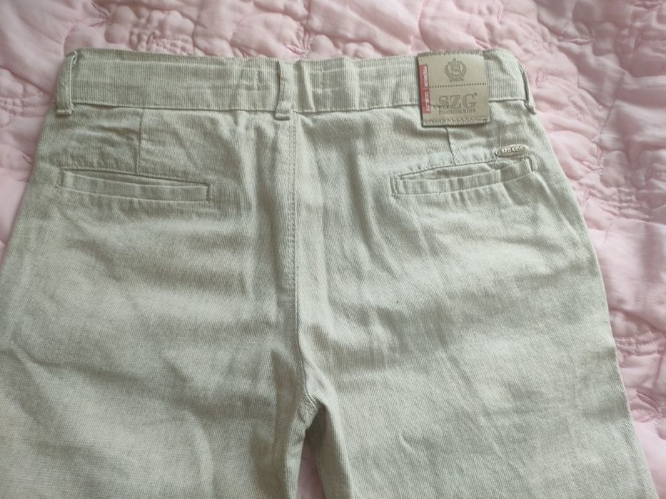 Продам брюки на мальчика