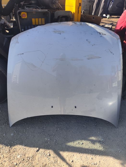 Капот на мазду 626 кронус