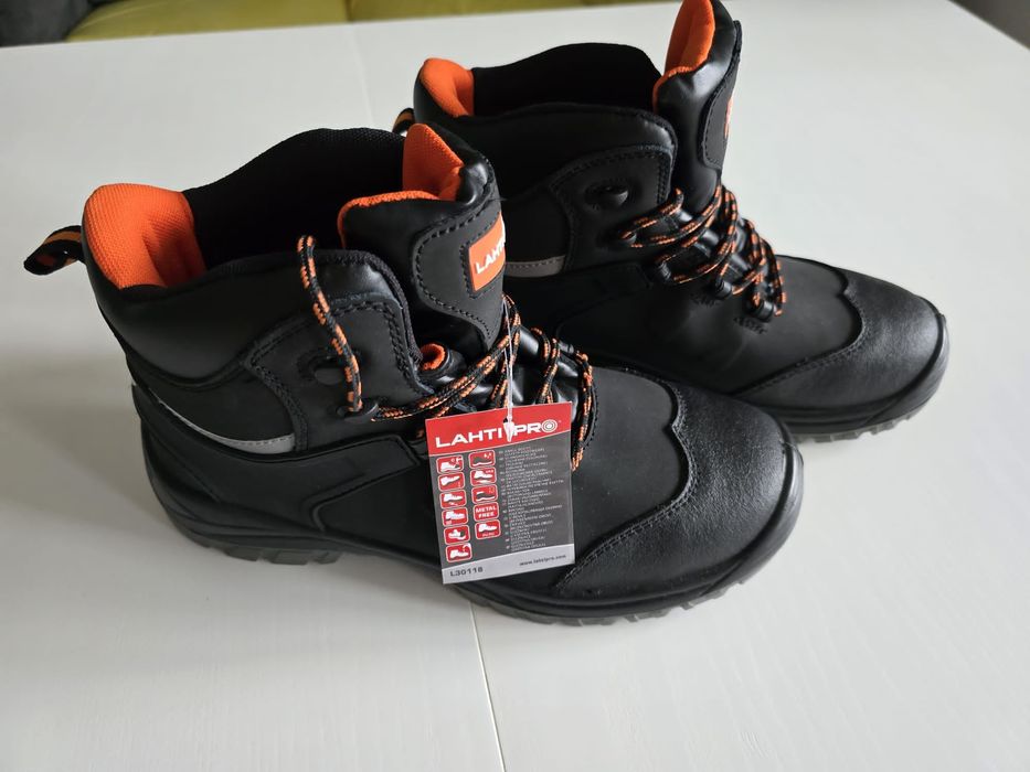 Bocanci protecție piele velur Lahti Pro, piele nubuc, marimea 42