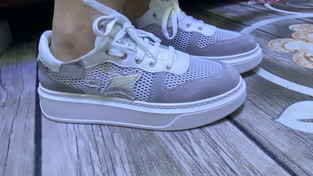 Турецкие кожаные кросовки