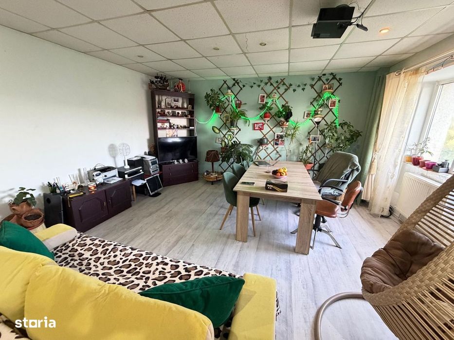 3 camere 2 bai 76mp etaj intermediar bloc pe cadre zona Nicolina
