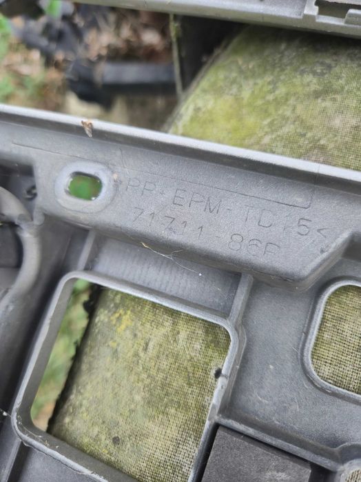 Bara fata Suzuki Vitara An 2018 - 2022 cod 71711-86R