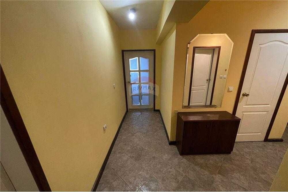 Дава се под наем Тристаен апартамент в Варна, Завод Дружба - 115 кв.м за 612 € - Снимка #15