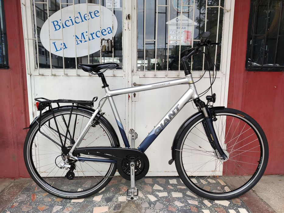 Bicicleta bărbătească Giant Free Rider RS2