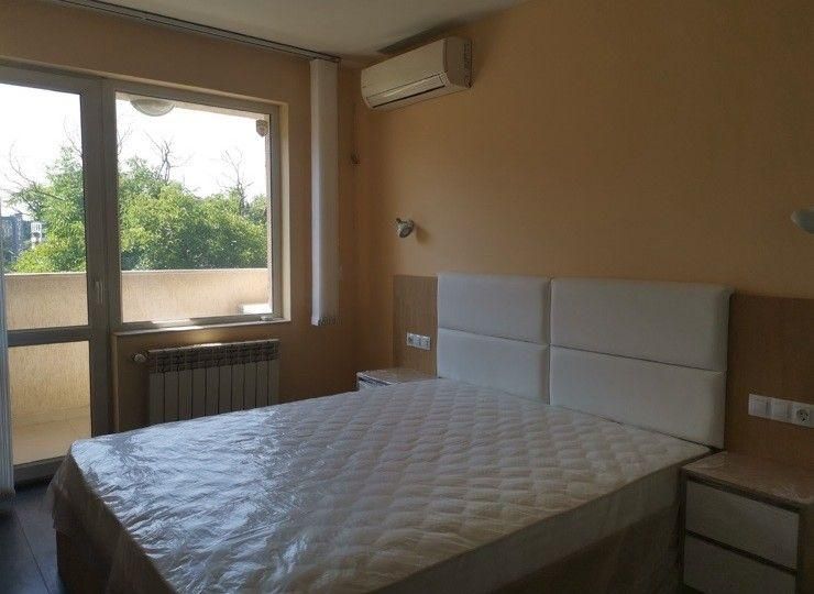 Дава се под наем Тристаен апартамент в София, Витоша - 94 кв.м за 960 € - Снимка #4
