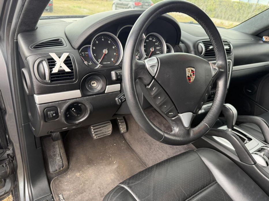 Porsche Cayenne 4500 turbo