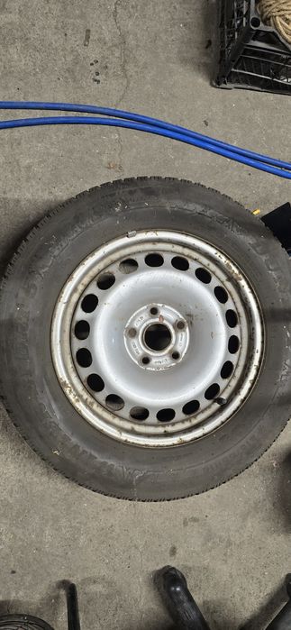 Jante de tabla R16  cu anvelope de iarna pentru VOLKSWAGEN