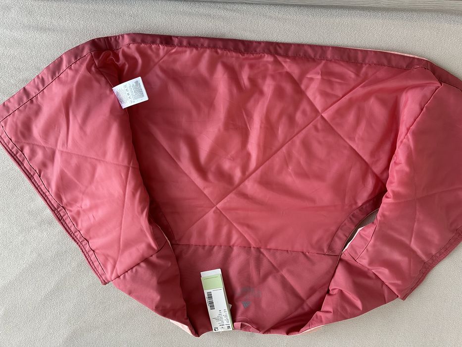 Vesta Adidas marime S cu eticheta