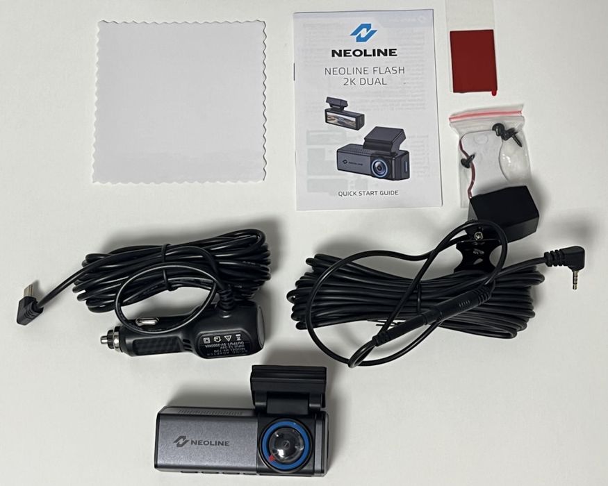 Видеорегистратор Neoline Flash 2K Wi-Fi Dual с двумя камерами