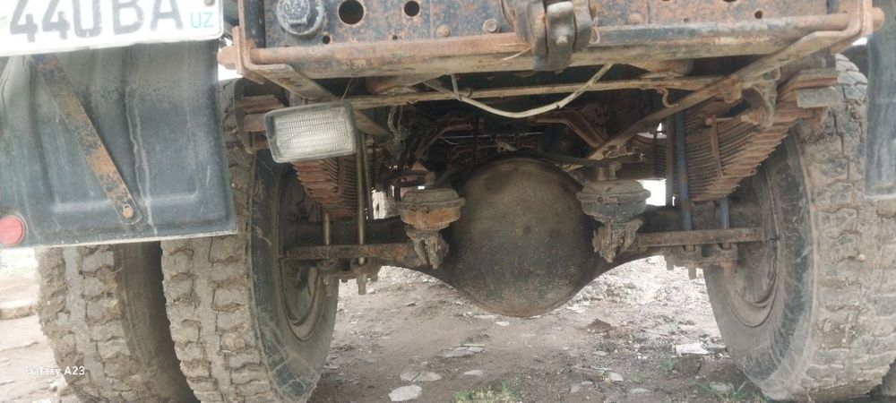 Zil 130 sotiladi