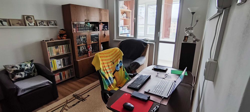 Persoana fizica, vand apartament doua camere Piatra Neamt