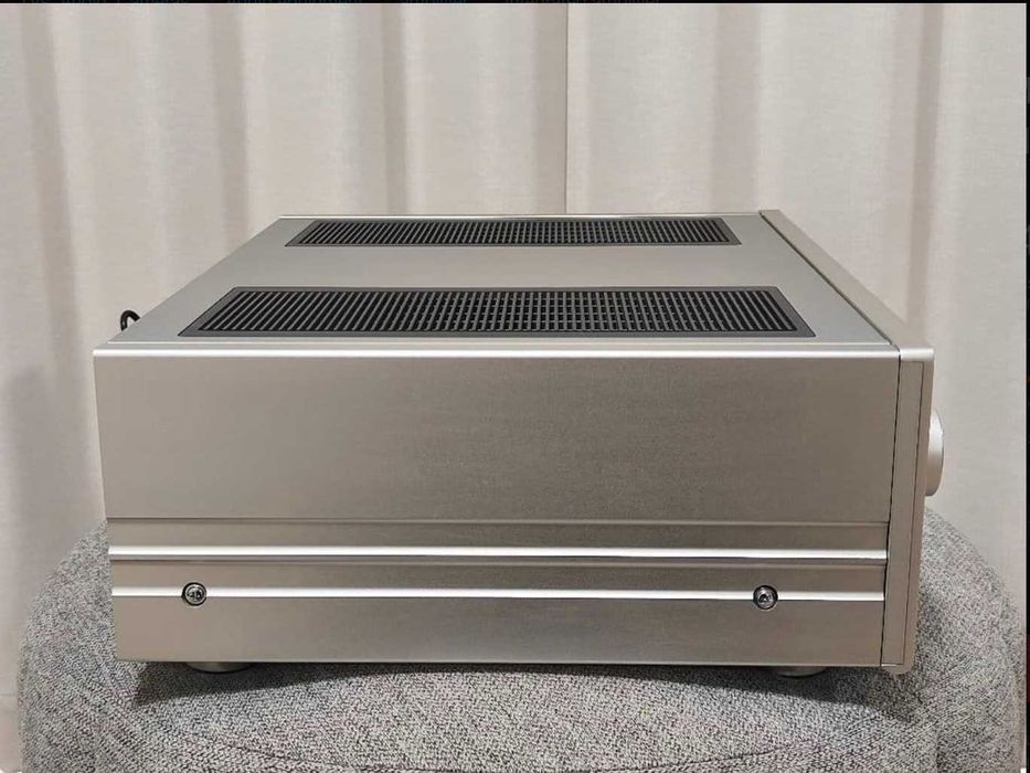 Luxman L-550A - Amplificator Integrat Clasa A High-End