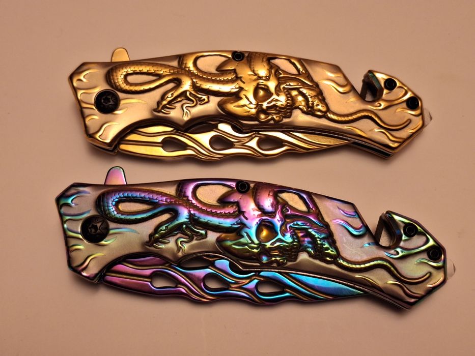 Тактически полуавтоматичен нож