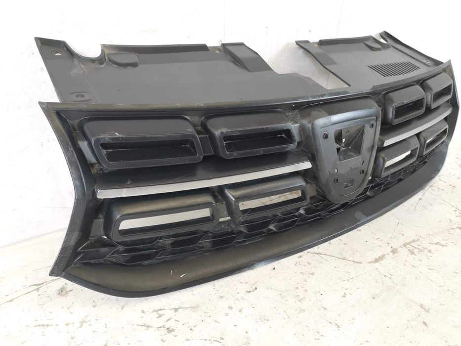 Радиаторна решетка Дачия Логан 2 [фейслифт] [ - ] Оригинална, в добро