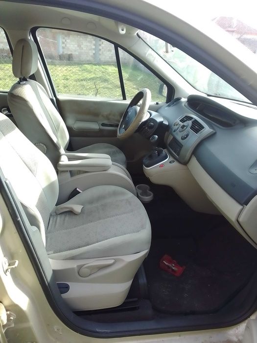 Запазено Рено - за части