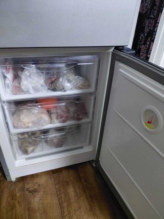 Холодильник Indesit