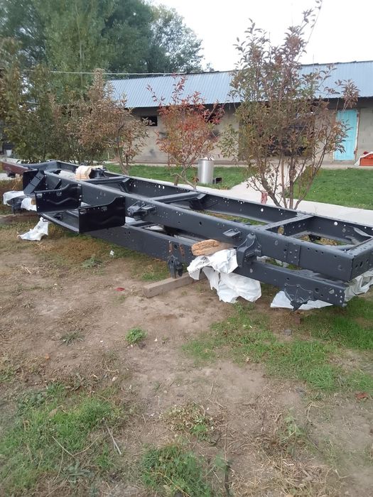 Рама на ЗИЛ 130.