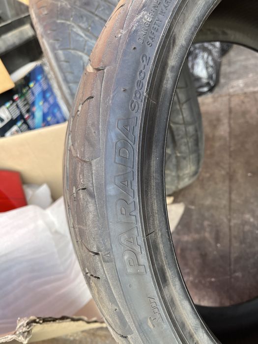 Два баллона 215/35 R18
