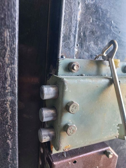 Замок завод октябрь.