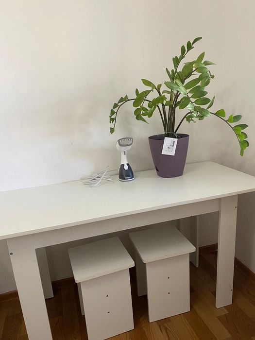 Стол для кухни со стульями