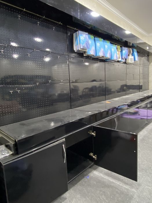 ilgich Mebel sotiladi yangi telifon chihol naski va boshqa narsalarga