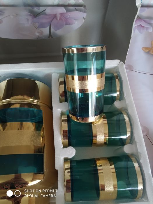 Продам очень красивый набор для напитков